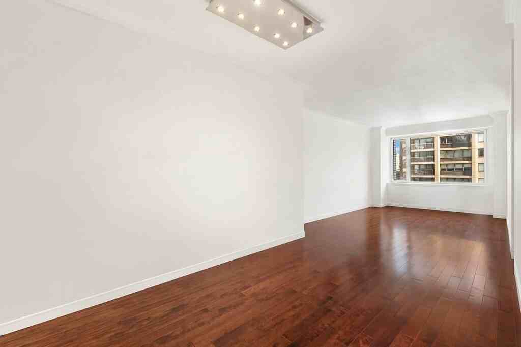 303 E 57th St Apt 14h - Photo 5 of 6