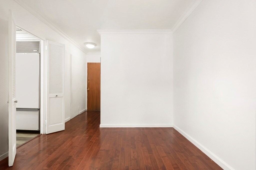 303 E 57th St Apt 14h - Photo 6 of 6