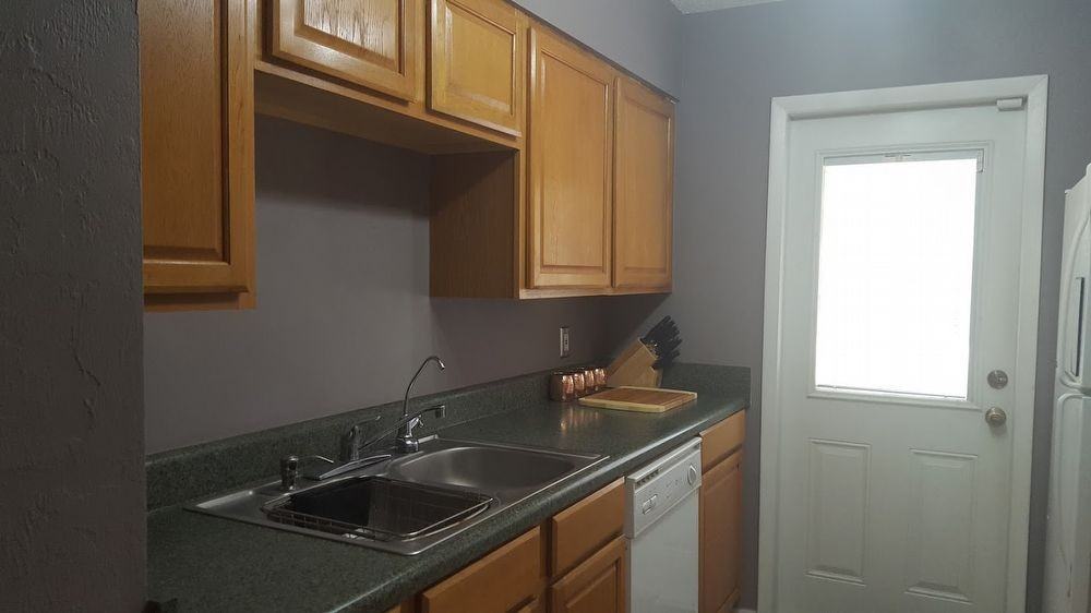 3827 NE 12th St - Photo 3 of 18