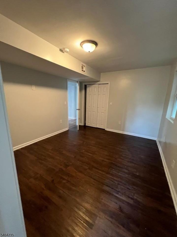 190 Jefferson St - Photo 4 of 16
