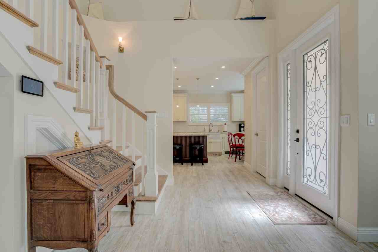 2043 Staysail Ln - Photo 4 of 50