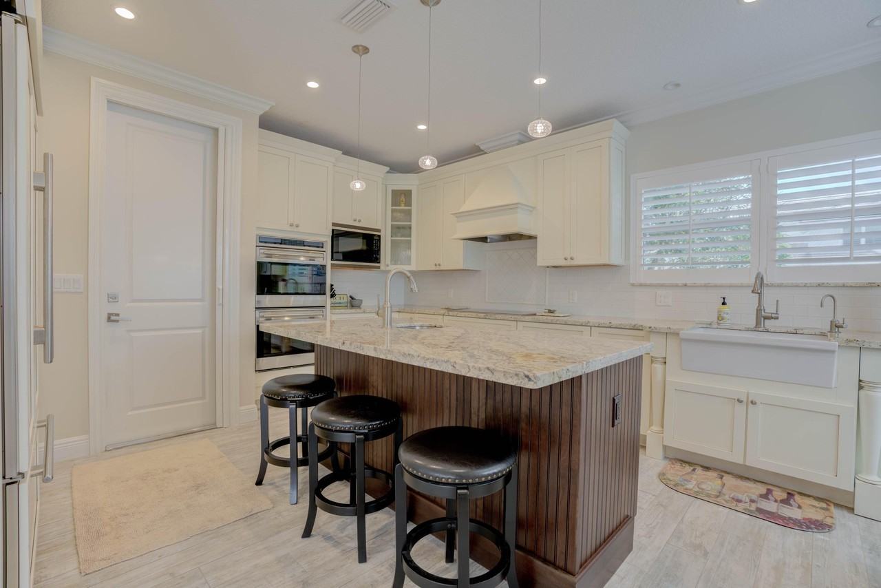 2043 Staysail Ln - Photo 7 of 50
