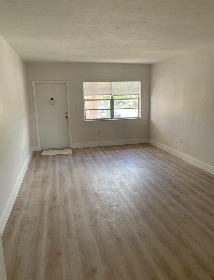 3591 Sw 10th St #12B - Photo 2 of 27