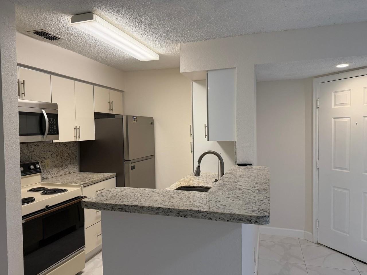 2926 S University Dr #6105 - Photo 3 of 20