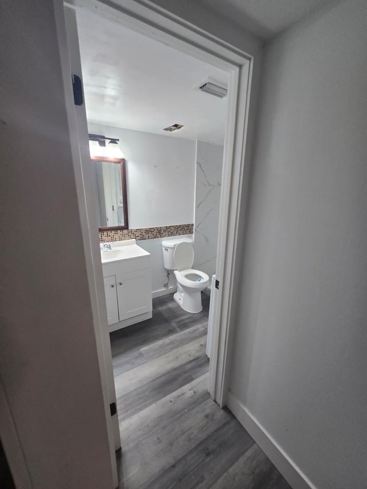 7197 Golf Colony Ct #104 - Photo 5 of 6