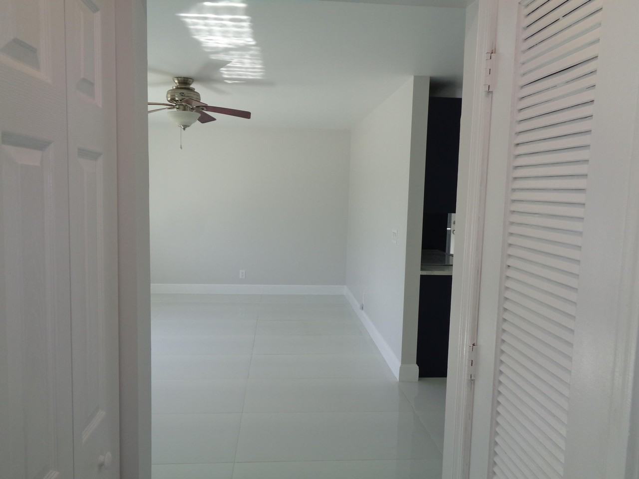 9907 Liberty Ct - Photo 5 of 15