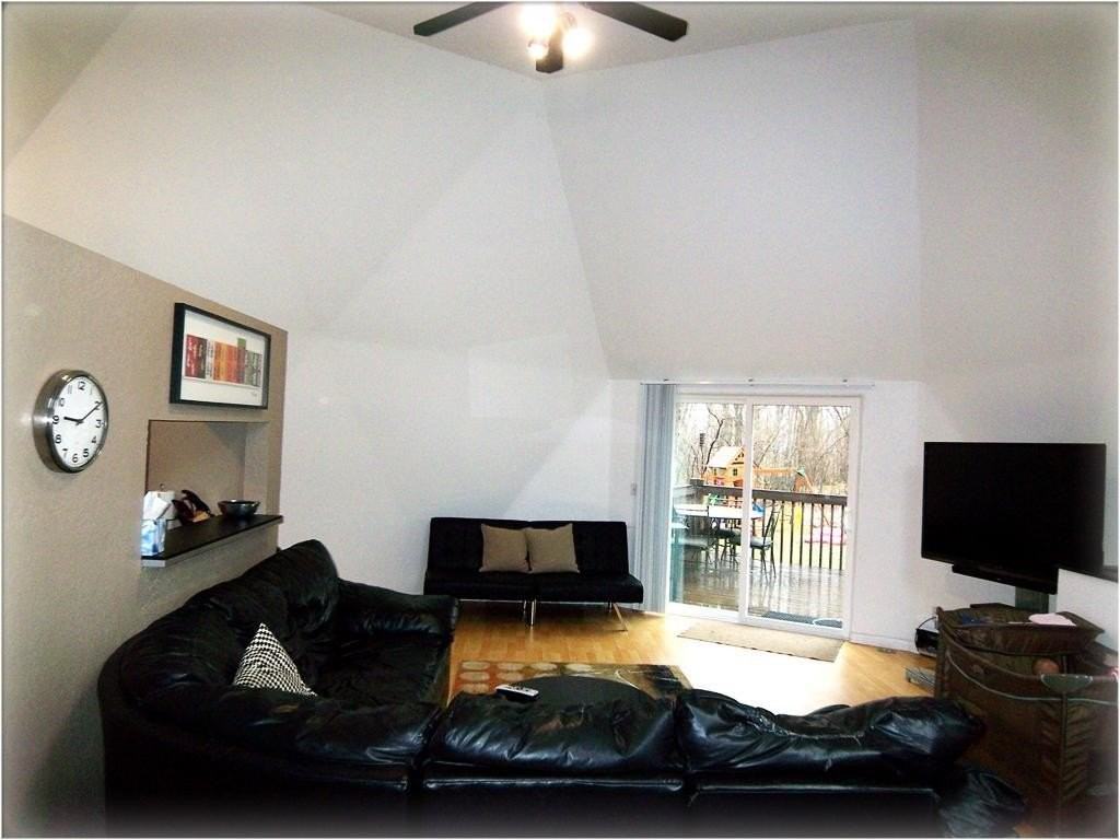 5900 Goldenrod Ln N - Photo 7 of 12