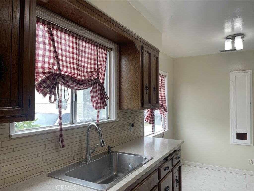 15041 Cedarsprings Dr - Photo 6 of 10