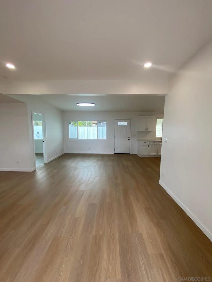 6344 Anvil Lake Ave - Photo 7 of 34