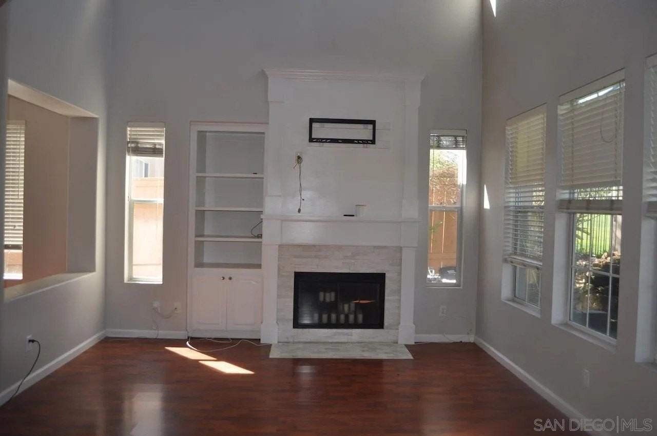 2387 Forest Meadow Ct - Photo 6 of 21