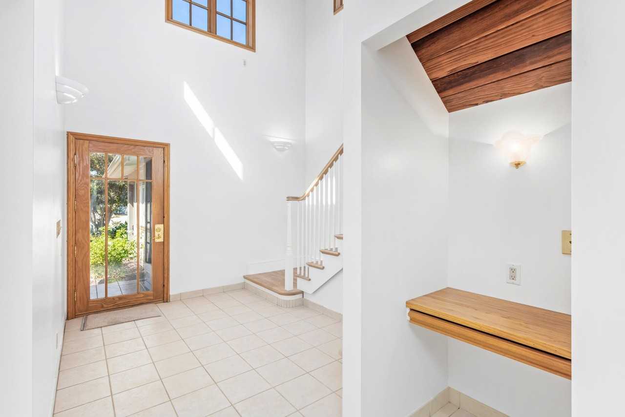 3649 Eileen Way - Photo 2 of 33