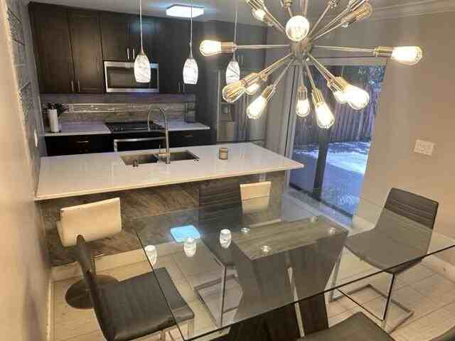 5584 Nw 59th Pl - Photo 7 of 37