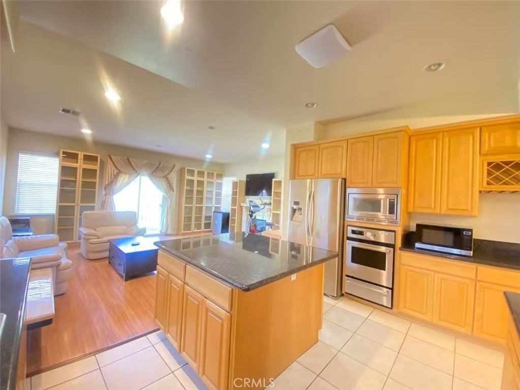 8943 Emperor Ave - Photo 7 of 20