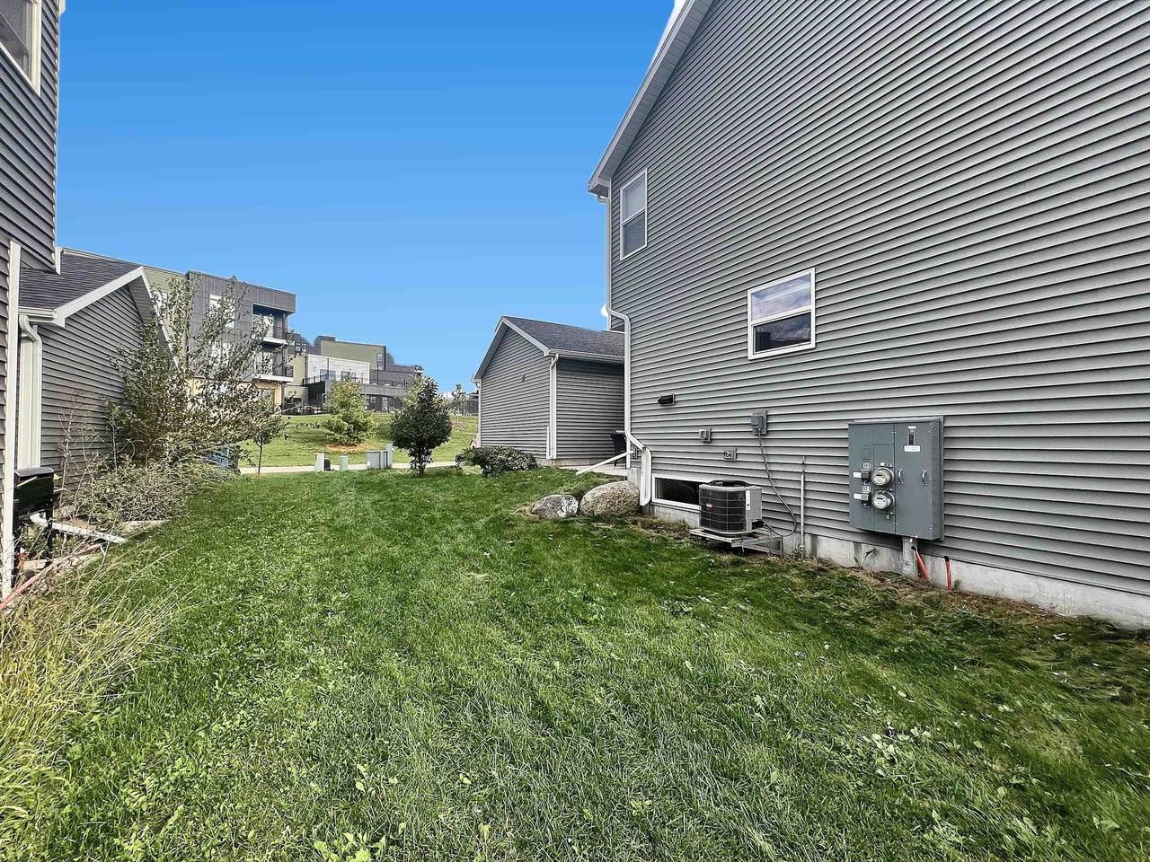 919 Blue Crane Run - Photo 4 of 40