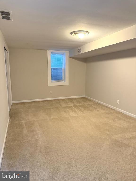 117 Courtland Dr - Photo 5 of 9