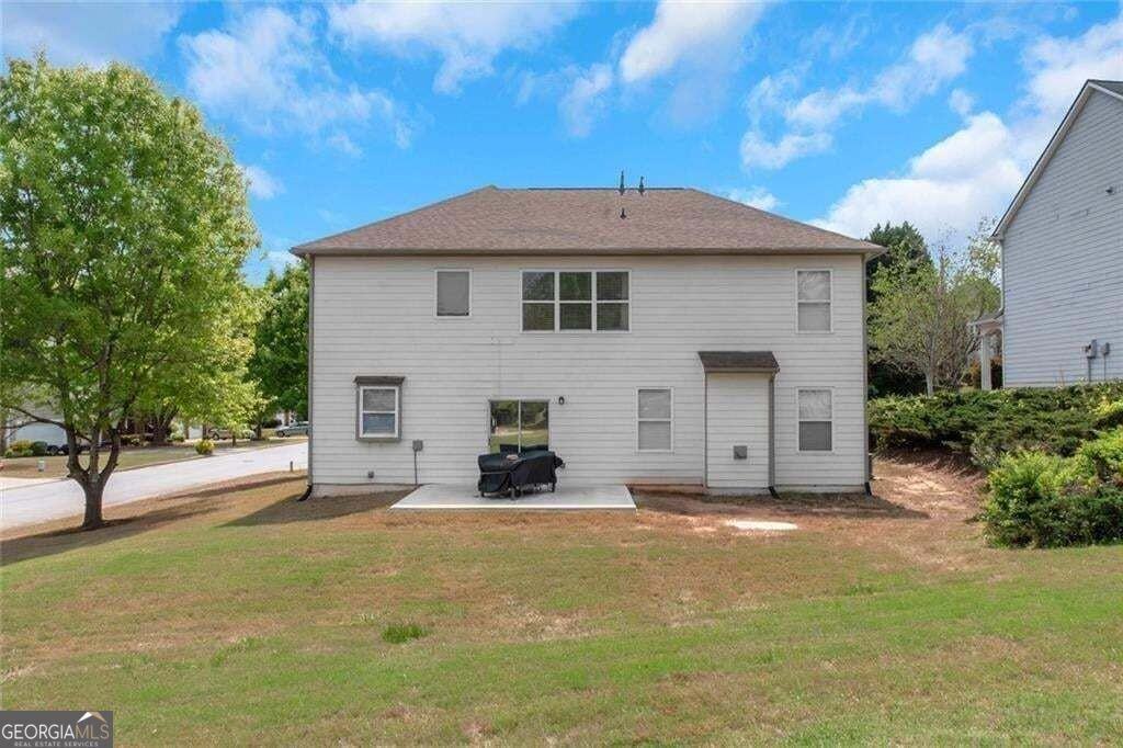 3152 Spruce Way - Photo 3 of 42