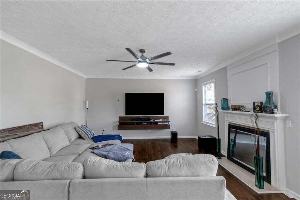 3152 Spruce Way - Photo 6 of 42