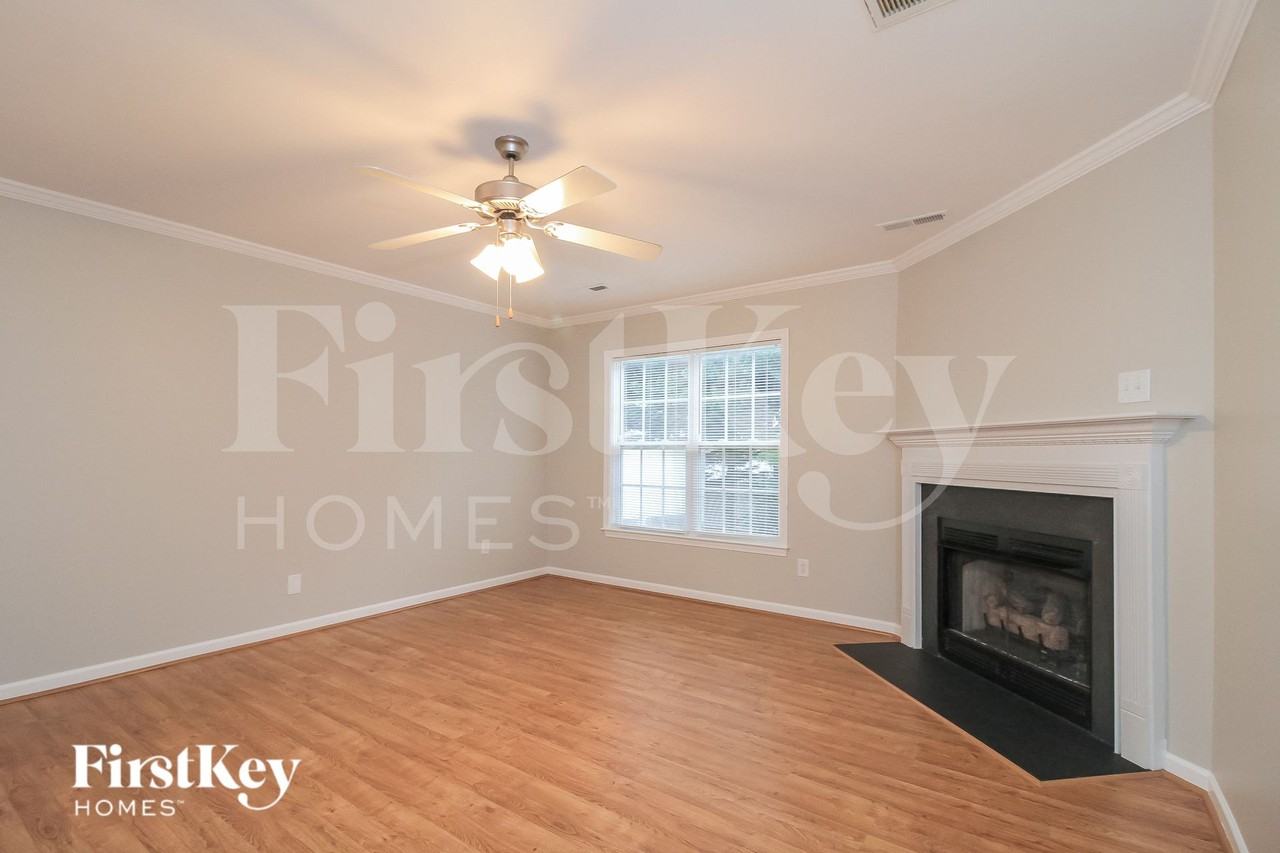 6135 Birkdale Dr - Photo 3 of 15
