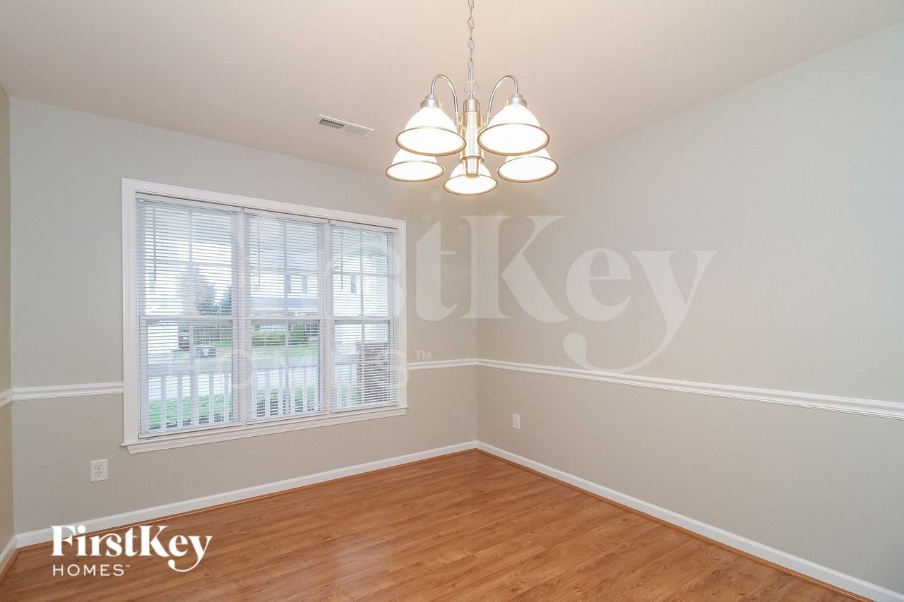 6135 Birkdale Dr - Photo 6 of 15