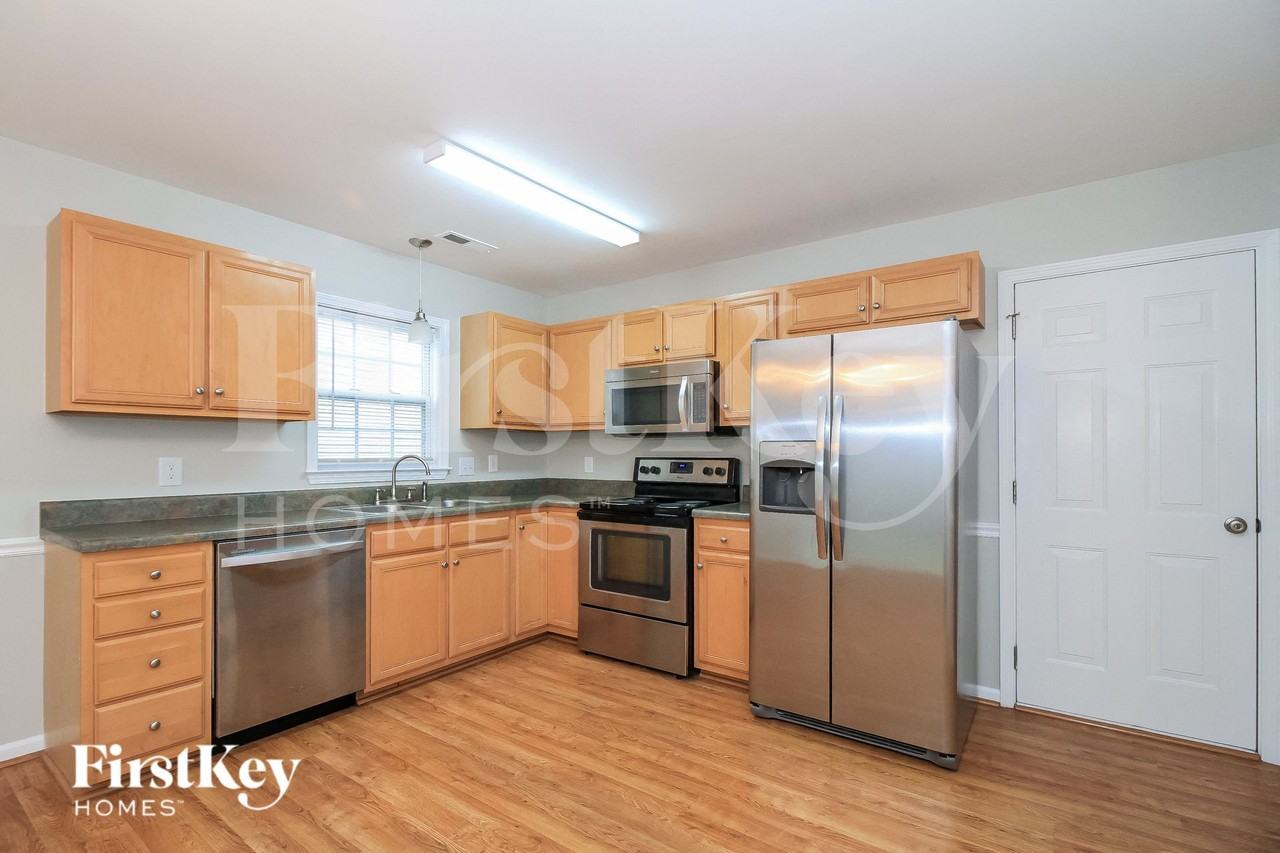 6135 Birkdale Dr - Photo 7 of 15