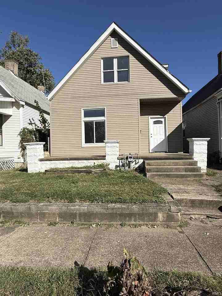 1105 Baker Ave