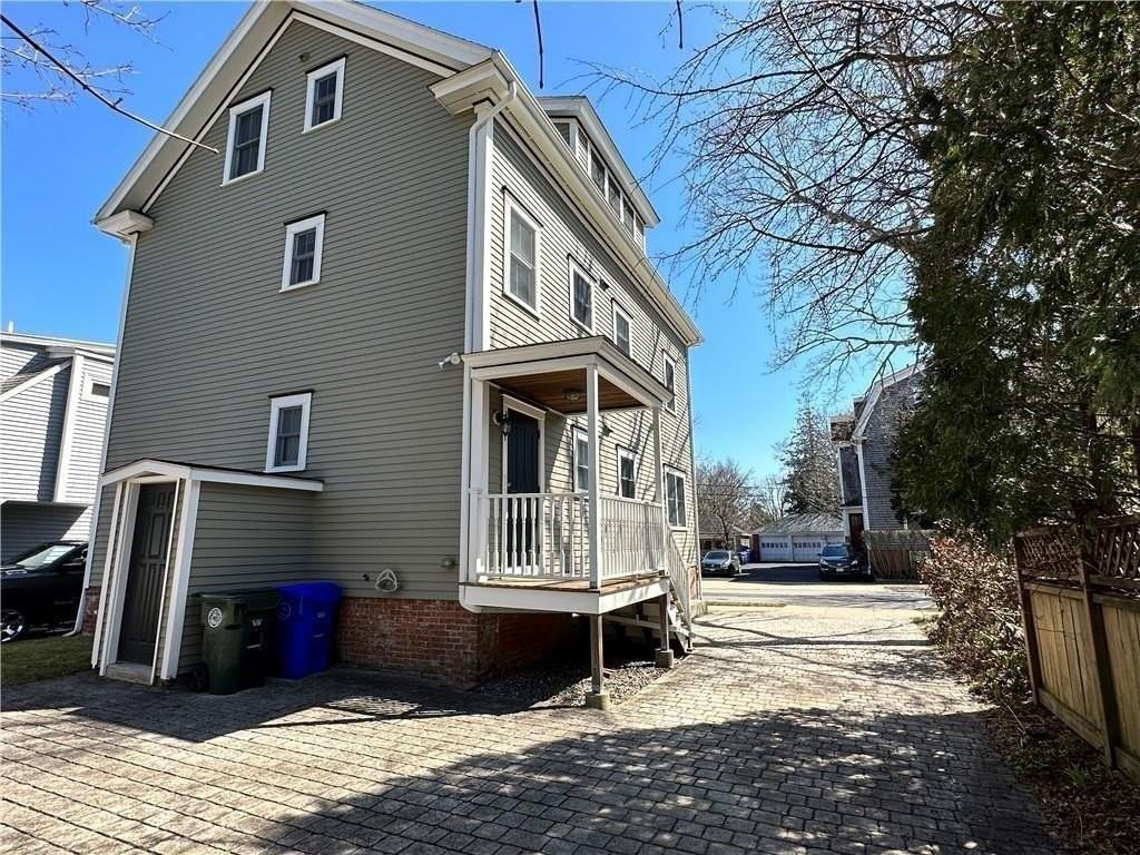 53 Burton St #2 - Photo 5 of 24