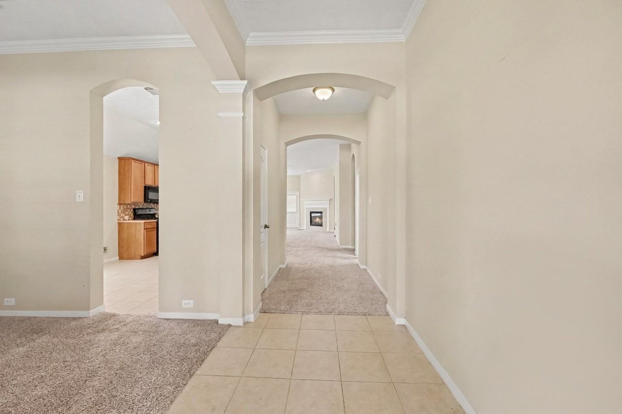 20107 Monarda Manor Ct - Photo 5 of 24