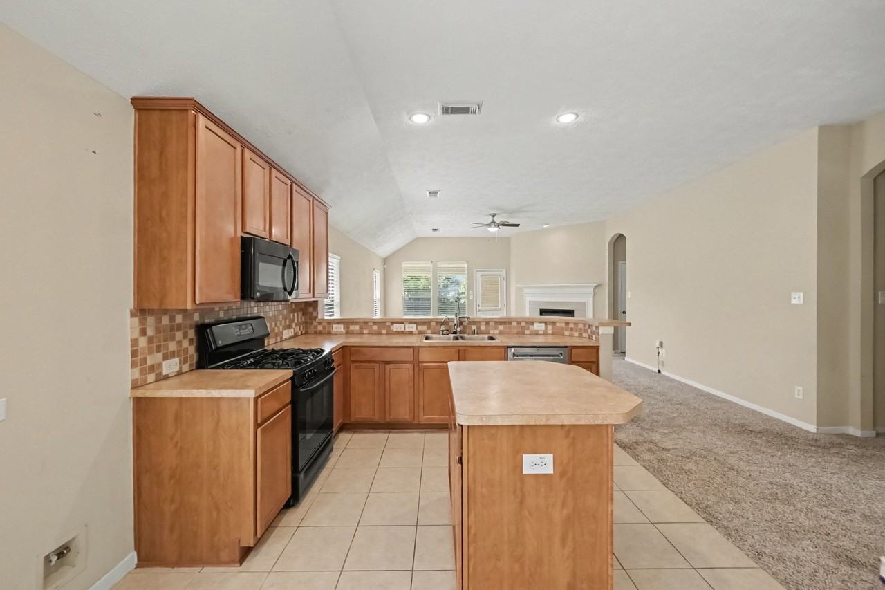 20107 Monarda Manor Ct - Photo 7 of 24