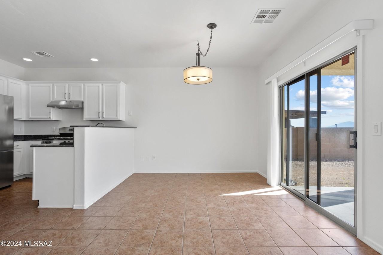 7185 S Camino Secreto - Photo 6 of 27