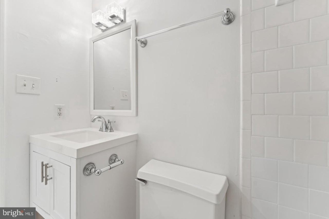 1718 Corcoran St Nw #23 - Photo 5 of 16