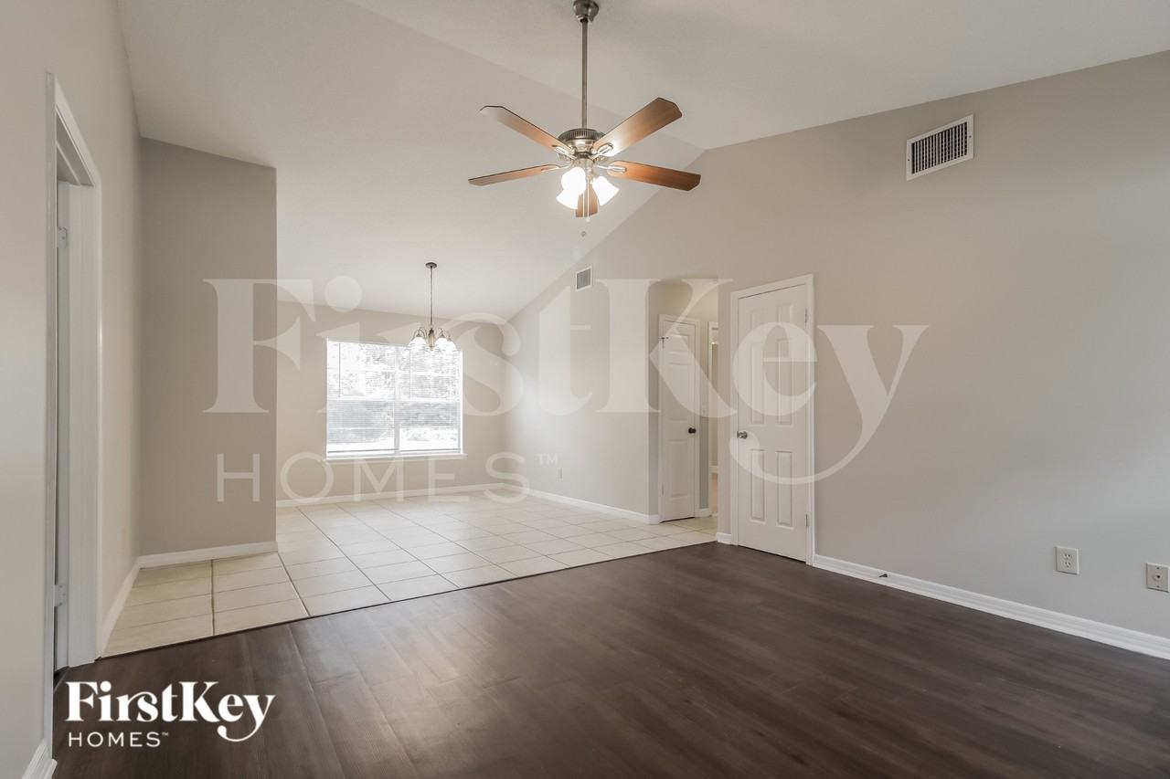 1344 Stone St Nw - Photo 2 of 16