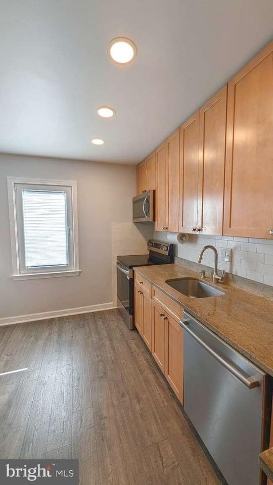 13 Marwood Ct - Photo 3 of 25