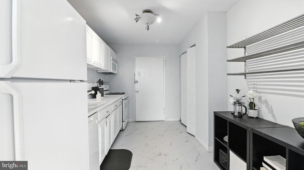 6100 Westchester Park Dr #1216 - Photo 3 of 14