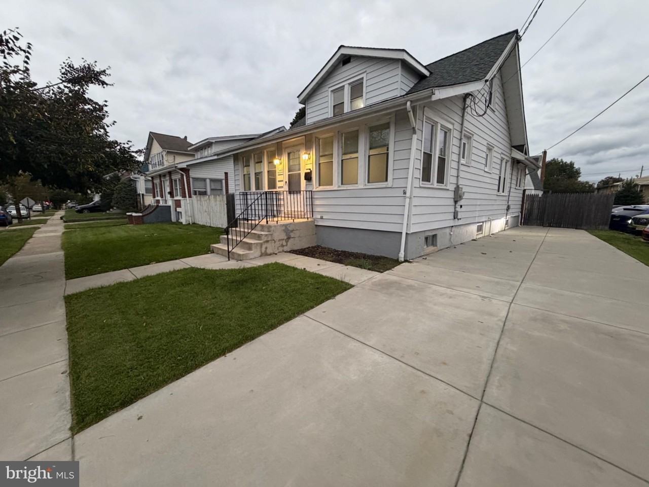 1948 Lexington Ave - Photo 2 of 19