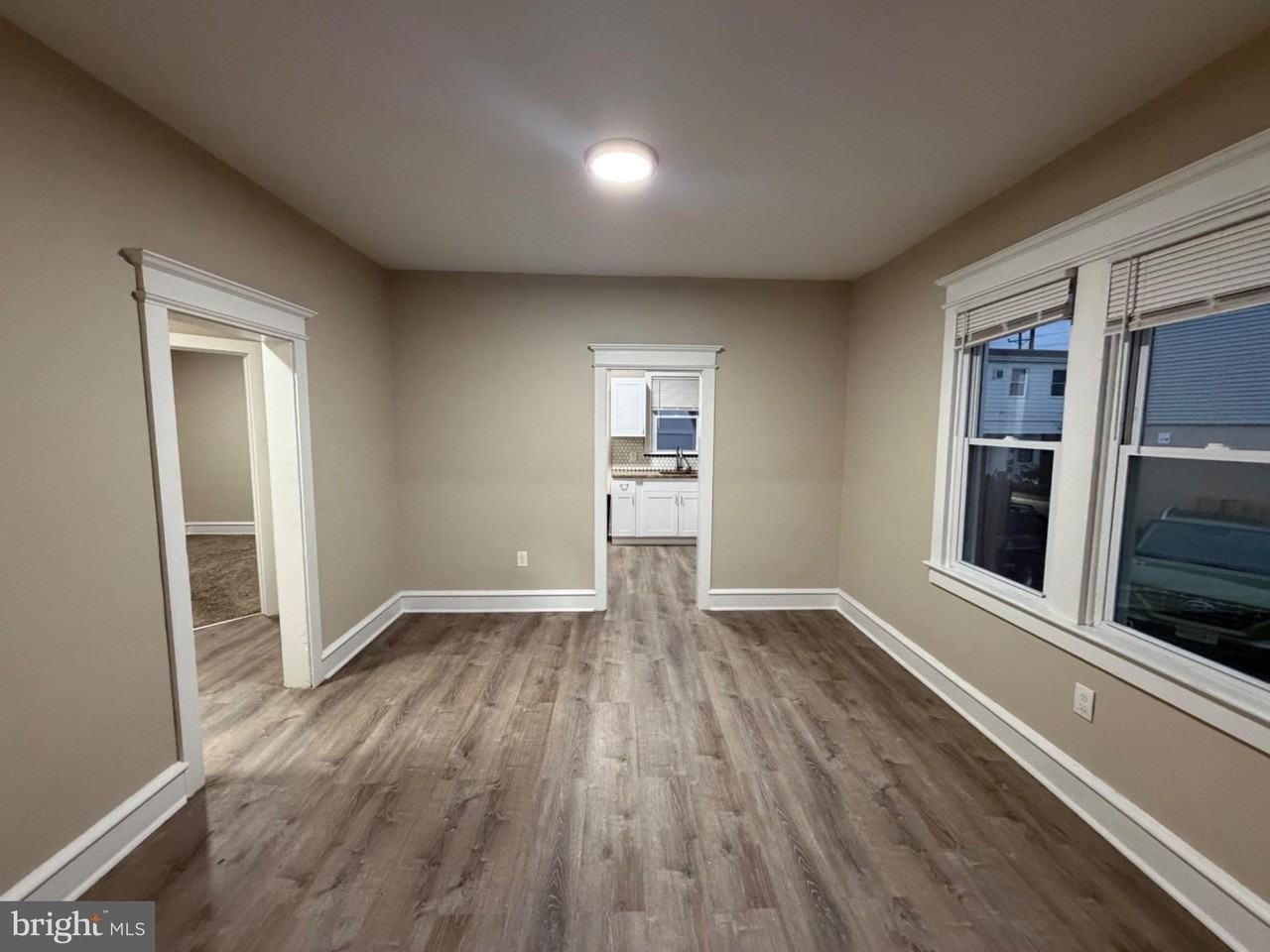 1948 Lexington Ave - Photo 6 of 19