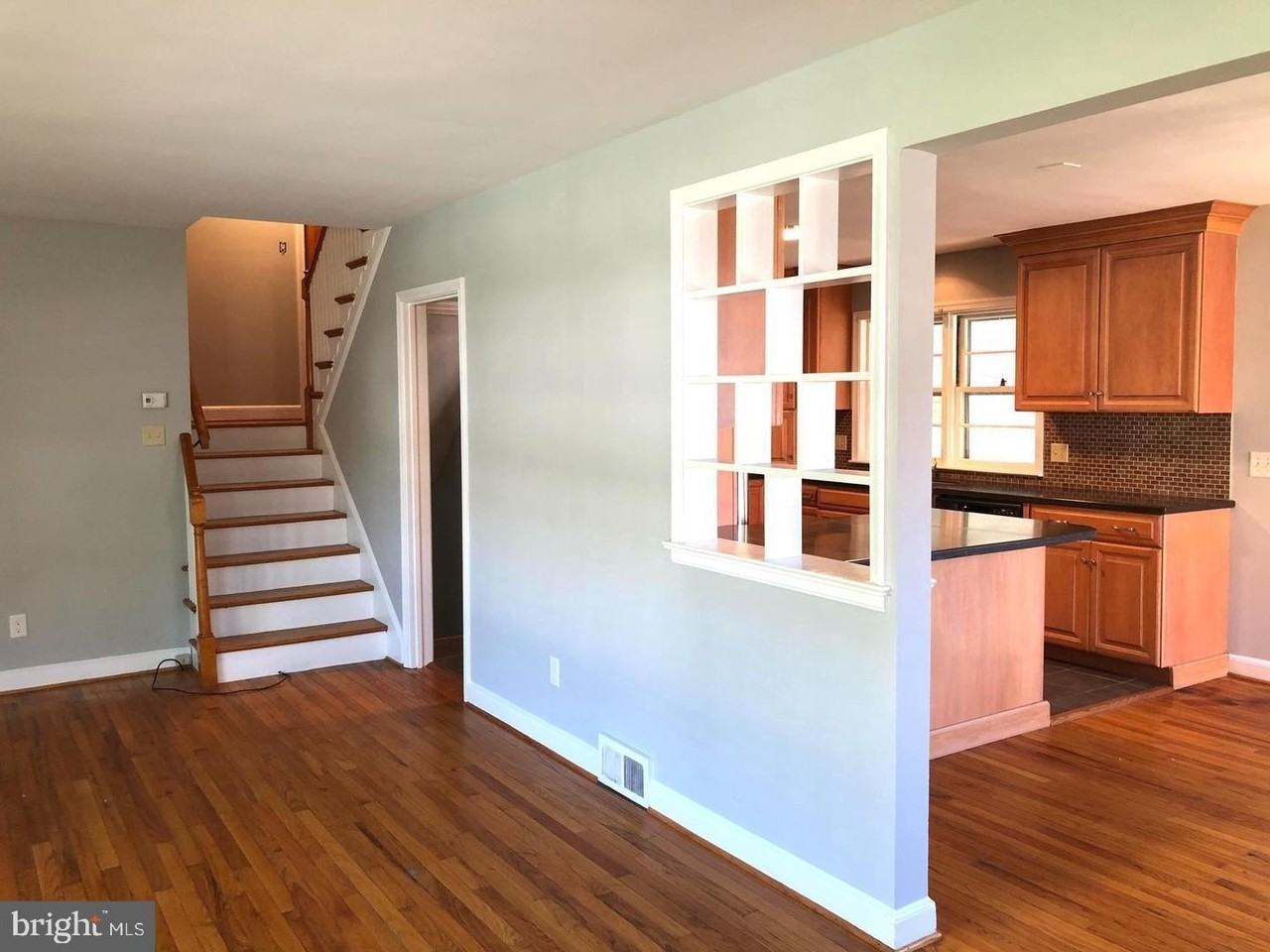 913 Brighton Ave - Photo 5 of 22