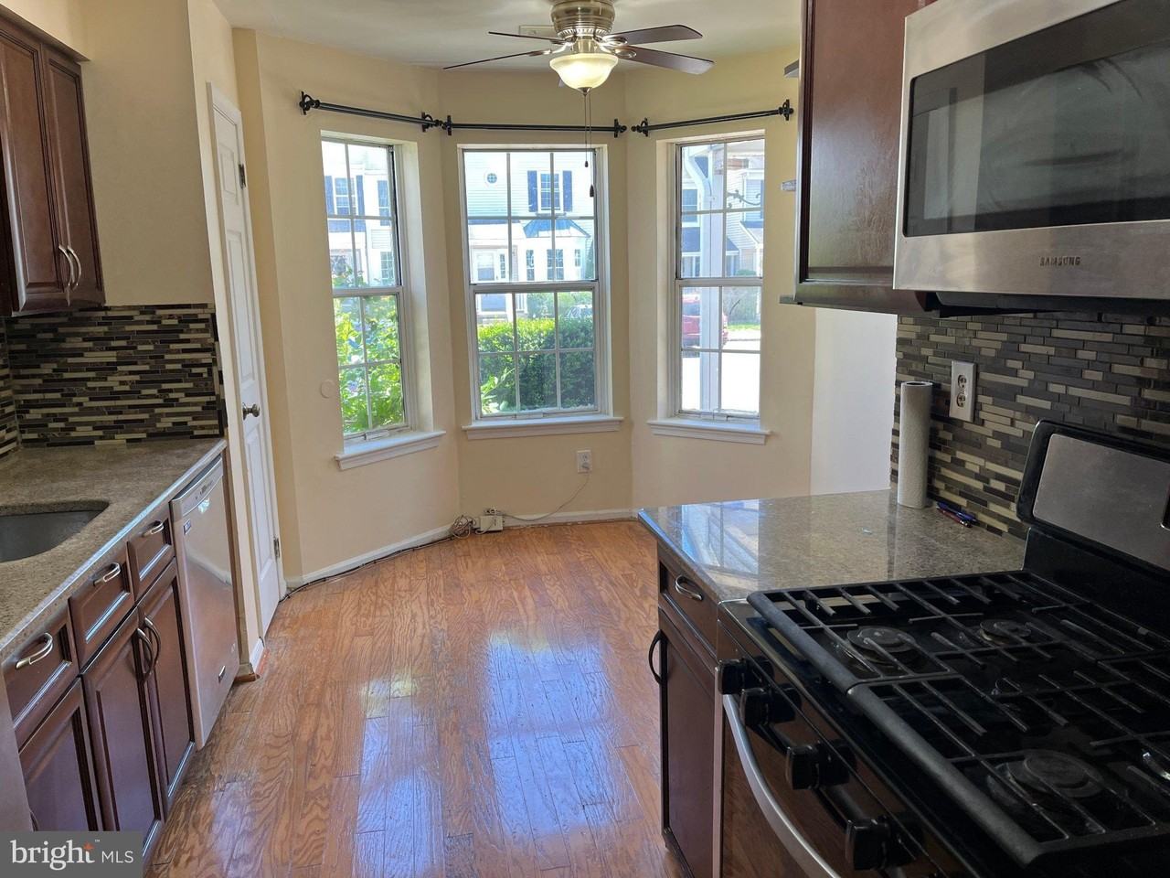 4 Fair Oaks Ct - Photo 4 of 14