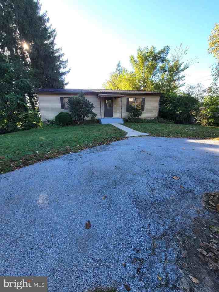 403 Brower Ave - Photo 2 of 15
