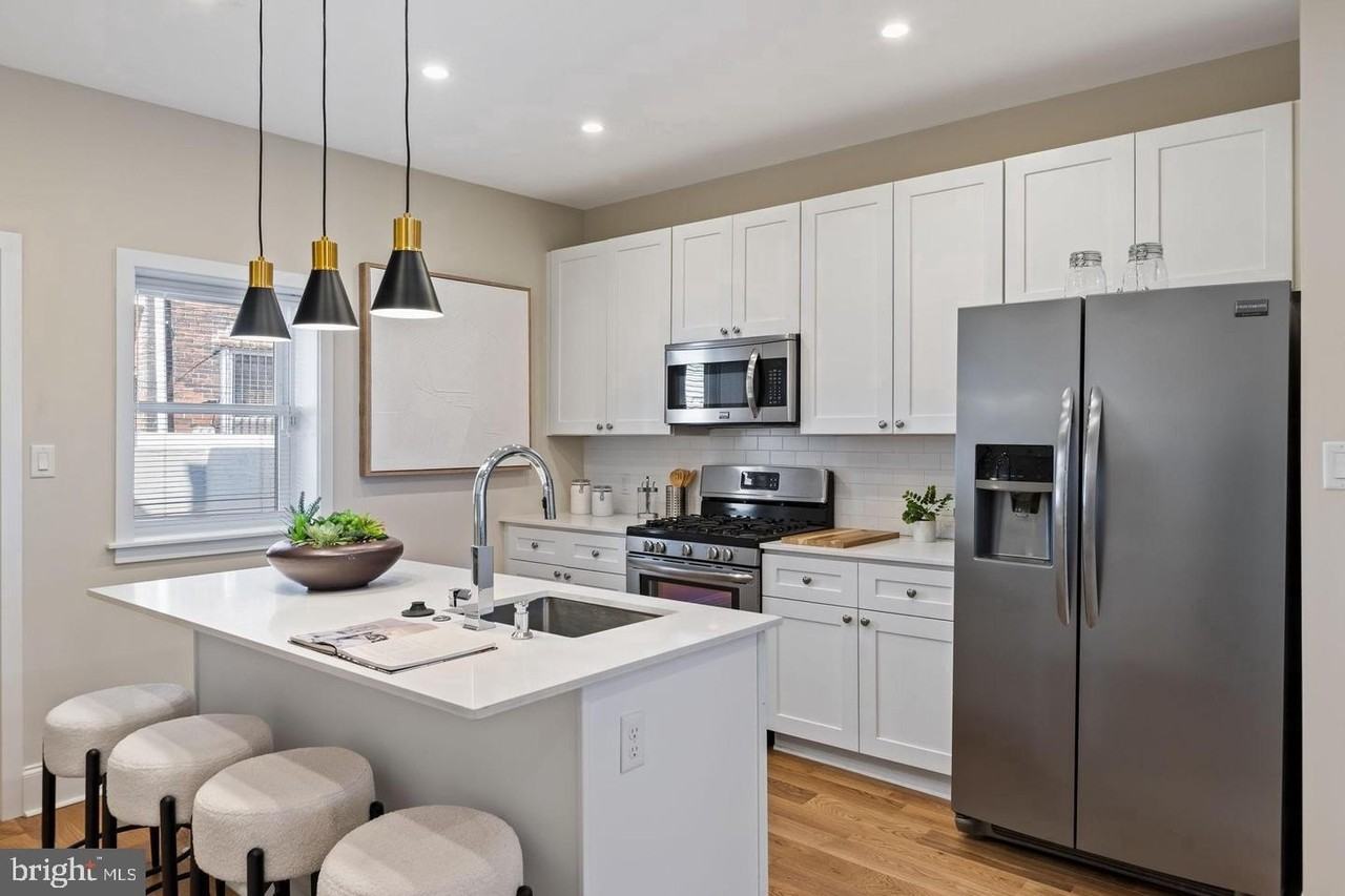 1406 S 23rd St - Photo 2 of 34