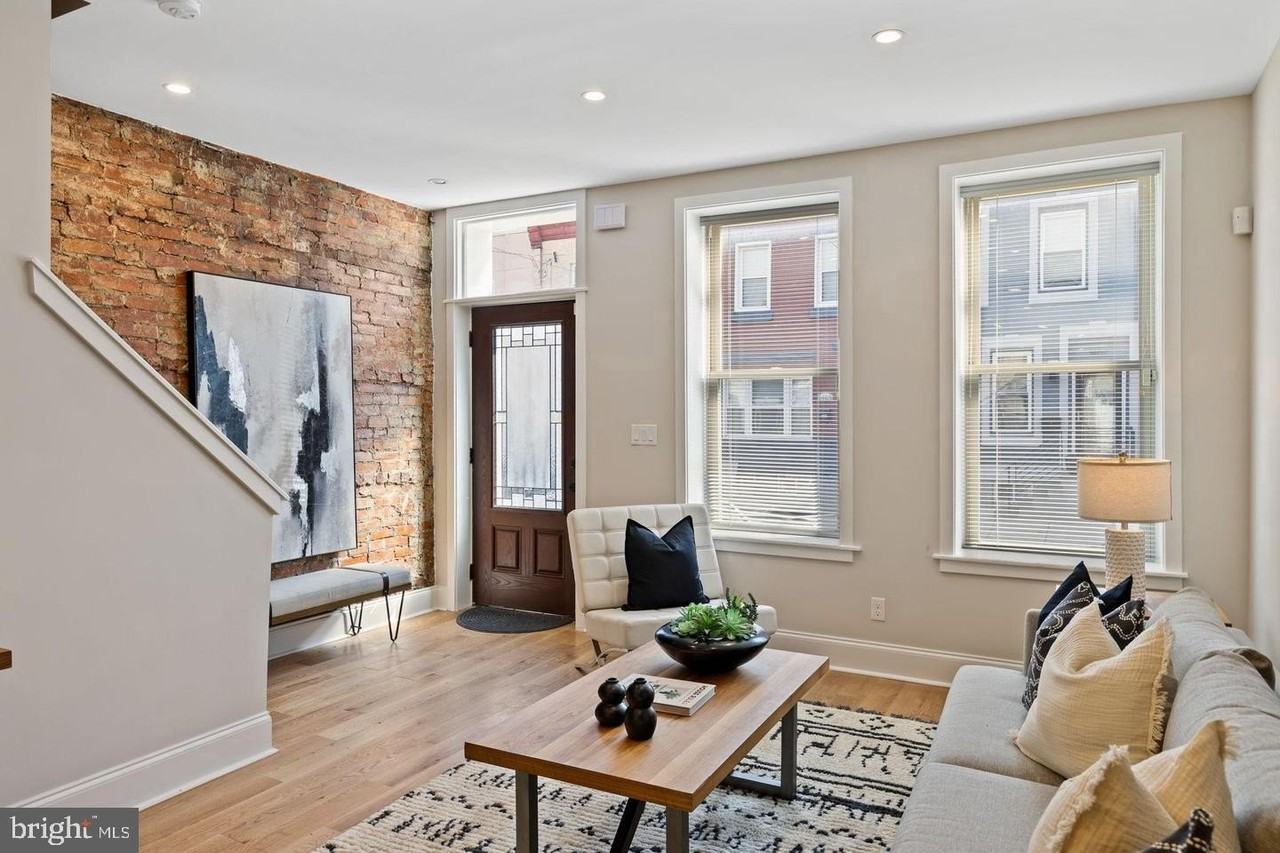1406 S 23rd St - Photo 5 of 34
