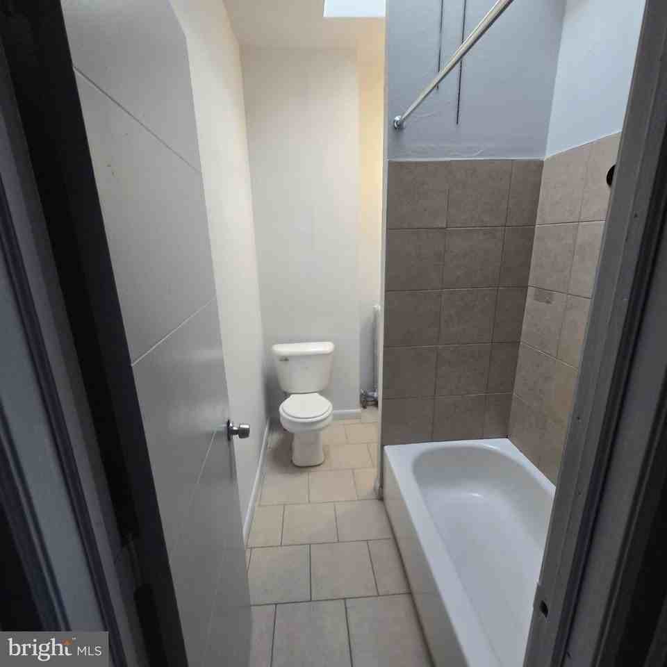 5630 Crowson St - Photo 2 of 6