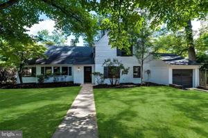 featured image of 4215 Vacation Ln