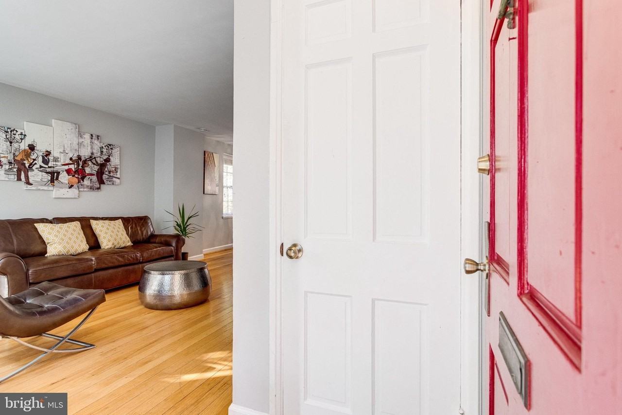 2723 S Buchanan St - Photo 6 of 50