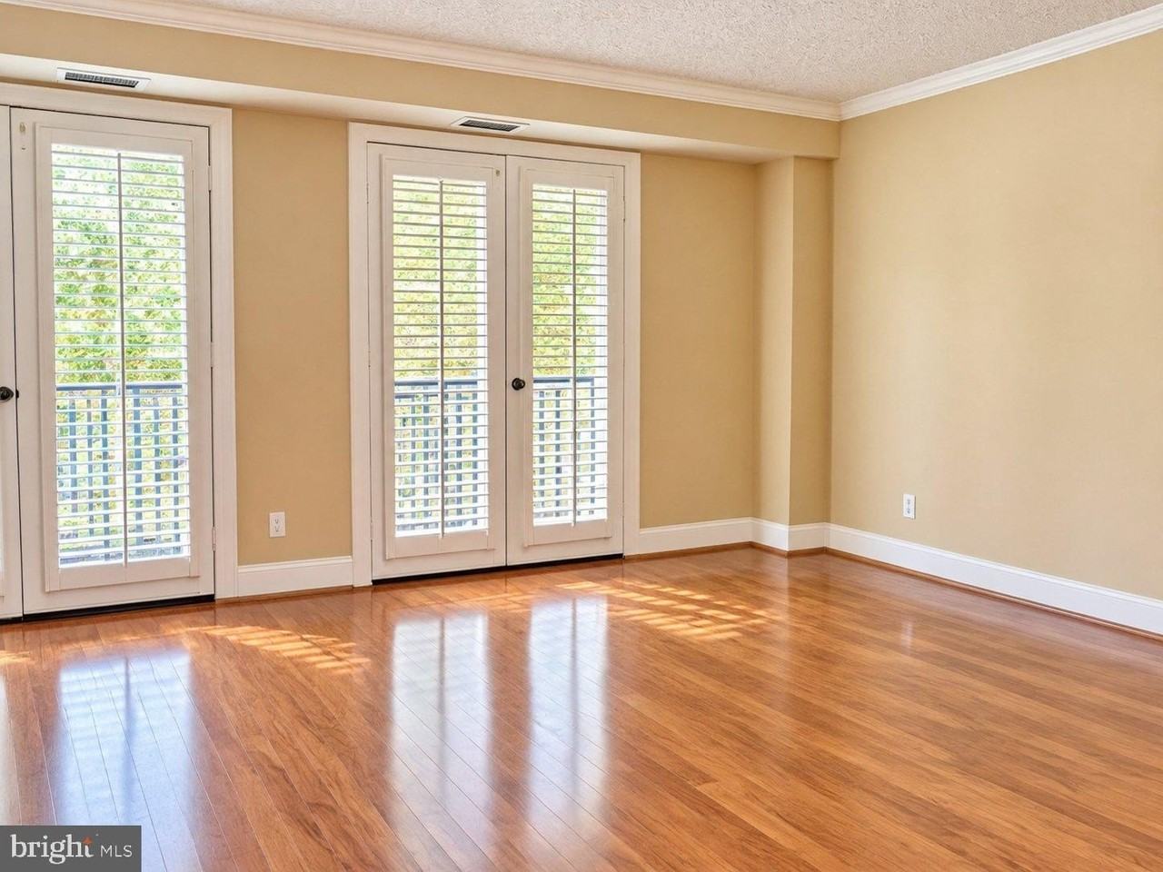 801 S Pitt St #332 - Photo 5 of 16