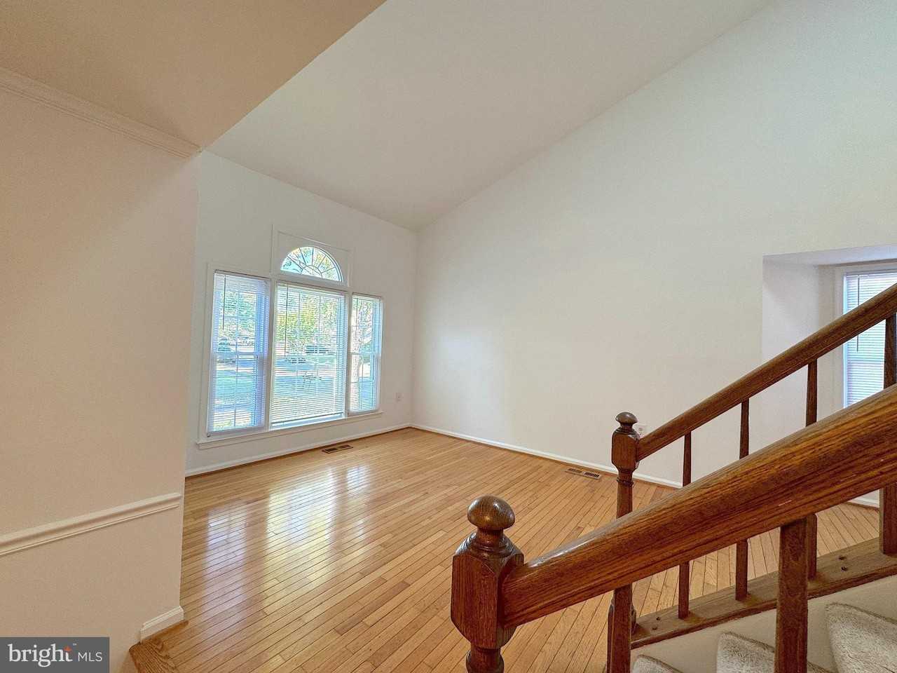 13229 Ladybank Ln - Photo 7 of 44