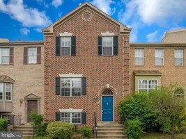 featured image of 5473 Middlebourne Ln