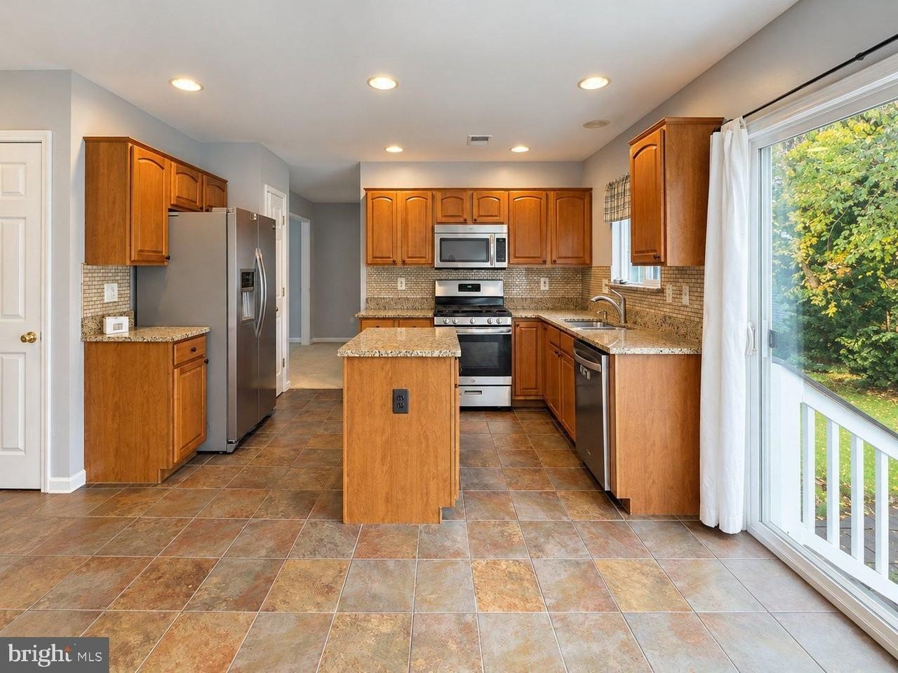 14263 Town Commons Way - Photo 5 of 27