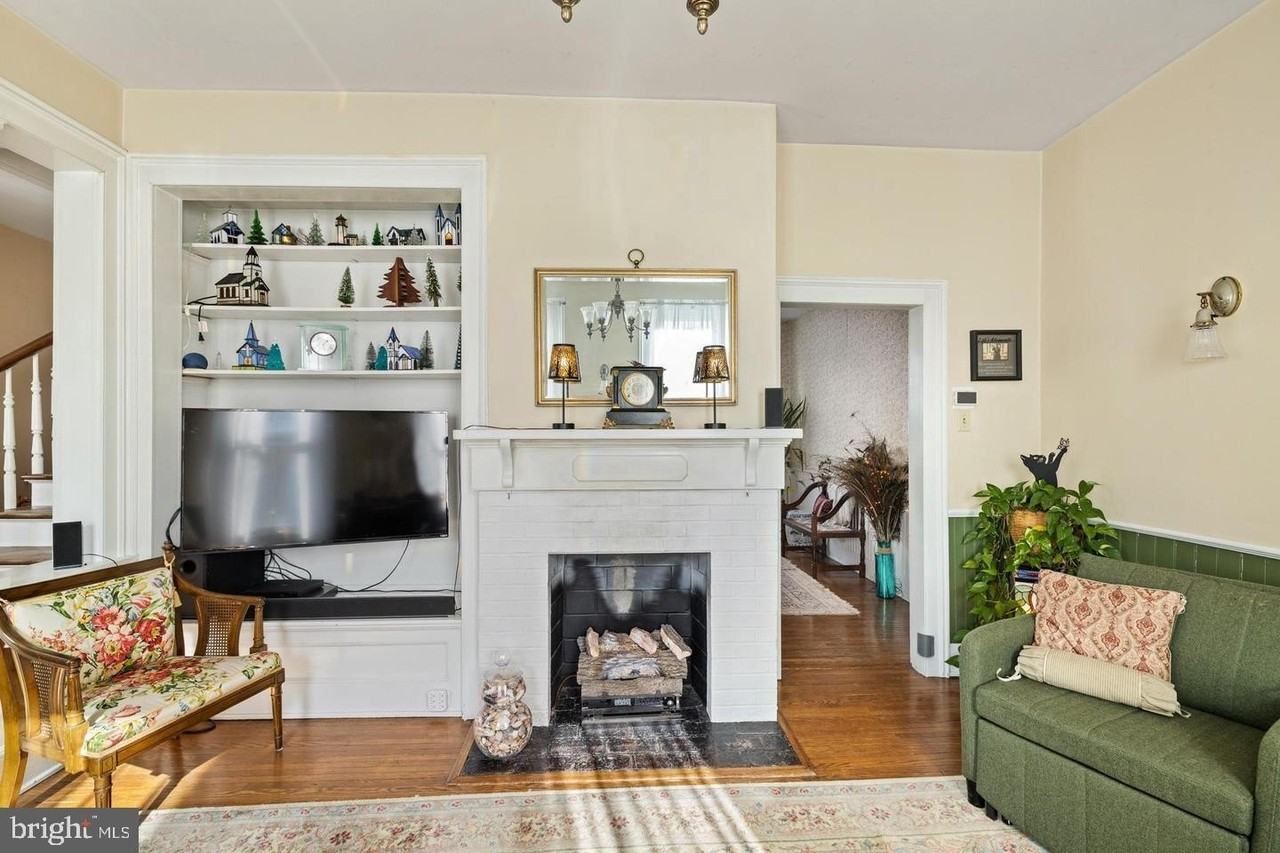 207 S Muhlenberg St - Photo 4 of 39