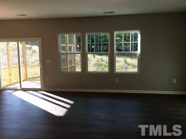501 Durants Neck Ln - Photo 4 of 21