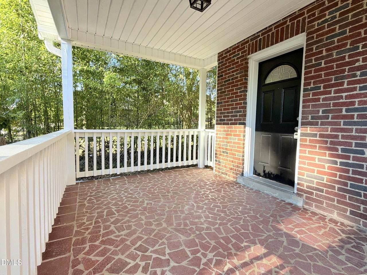 306 N Steele St #A - Photo 3 of 22